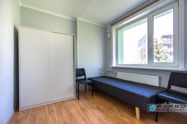 Anda üürile korter, 3 tuba, Pärnu maakond, Pärnu linn, Oja tn 61