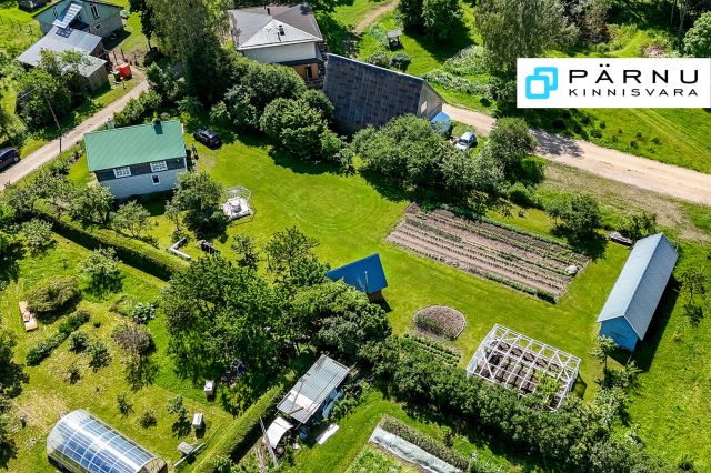 Müüa maja, 4 tuba, Pärnu maakond, Pärnu linn, Soomra küla, Tabu ühistu 24