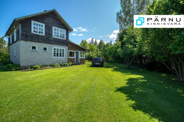 Müüa maja, 4 tuba, Pärnu maakond, Pärnu linn, Soomra küla, Tabu ühistu 24