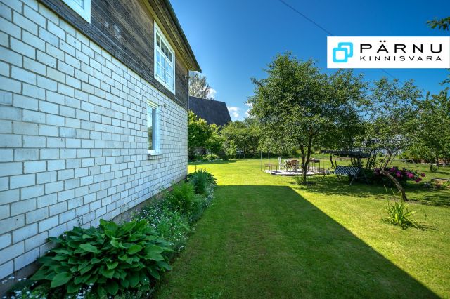 Müüa maja, 4 tuba, Pärnu maakond, Pärnu linn, Soomra küla, Tabu ühistu 24