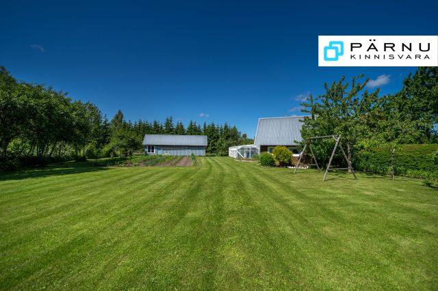 Müüa maja, 4 tuba, Pärnu maakond, Pärnu linn, Soomra küla, Tabu ühistu 24