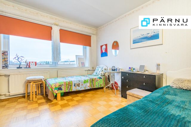 Anda üürile korter, 3 tuba, Pärnu maakond, Pärnu linn, Papiniidu tn 35
