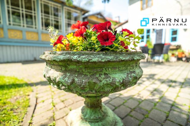 Anda üürile korter, 4 tuba, Pärnu maakond, Pärnu linn, Kapteni tn 4 - Rose Anda üürile korter, 4 tuba, Pärnu maakond, Pärnu linn, Kapteni tn 4 - Rose
