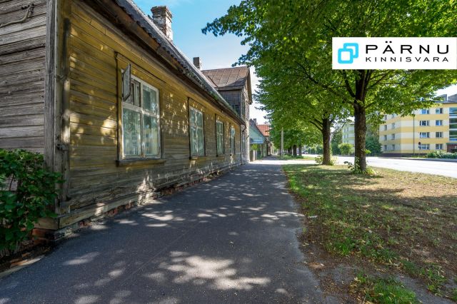 Müüa maatükk, 8 tuba, Pärnu maakond, Pärnu linn, J. V. Jannseni tn 17