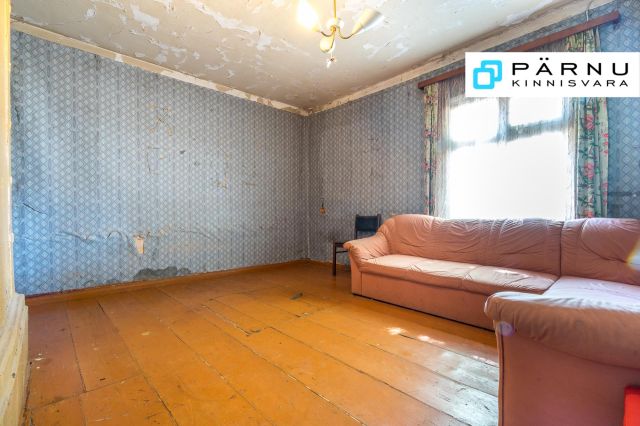 Müüa maatükk, 8 tuba, Pärnu maakond, Pärnu linn, J. V. Jannseni tn 17