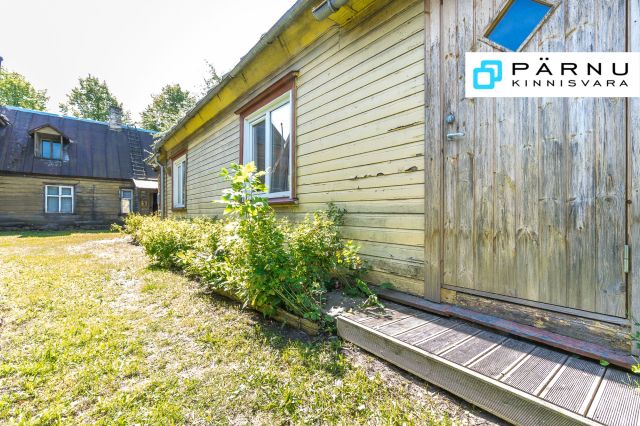 Müüa maatükk, 8 tuba, Pärnu maakond, Pärnu linn, J. V. Jannseni tn 17