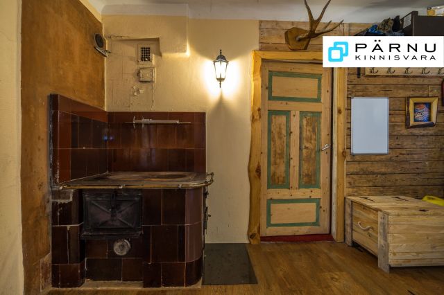 Müüa maatükk, 8 tuba, Pärnu maakond, Pärnu linn, J. V. Jannseni tn 17