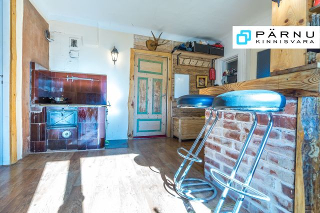 Müüa maatükk, 8 tuba, Pärnu maakond, Pärnu linn, J. V. Jannseni tn 17