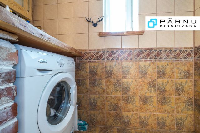 Müüa maatükk, 8 tuba, Pärnu maakond, Pärnu linn, J. V. Jannseni tn 17