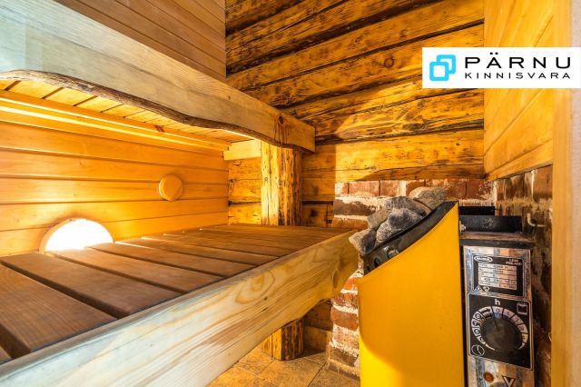 Müüa maatükk, 8 tuba, Pärnu maakond, Pärnu linn, J. V. Jannseni tn 17