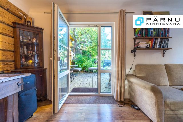 Müüa maatükk, 8 tuba, Pärnu maakond, Pärnu linn, J. V. Jannseni tn 17