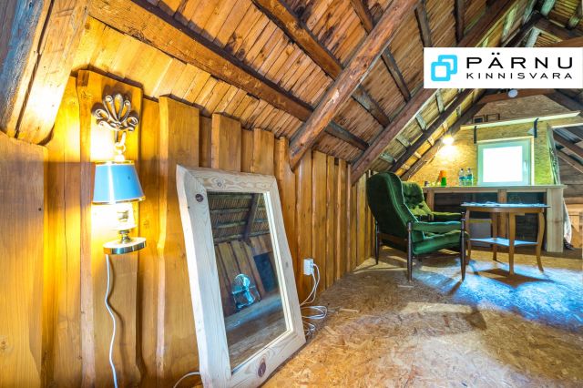 Müüa maatükk, 8 tuba, Pärnu maakond, Pärnu linn, J. V. Jannseni tn 17