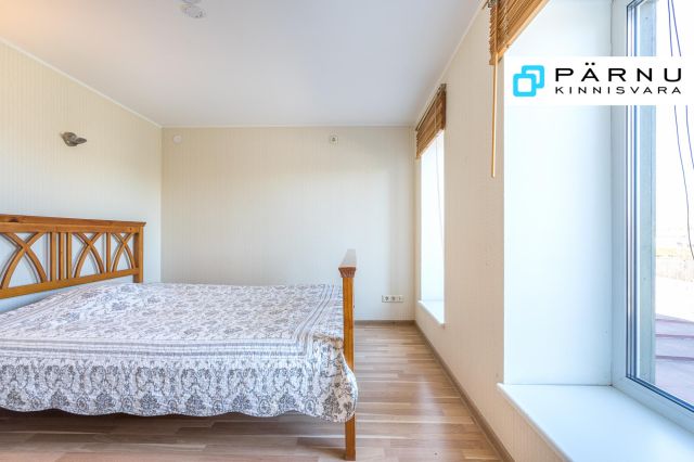 Anda üürile maja, 7 tuba, Pärnu maakond, Pärnu linn, Kaevu tn 42