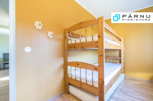 Anda üürile maja, 7 tuba, Pärnu maakond, Pärnu linn, Kaevu tn 42