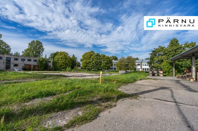 Anda üürile äripind, Pärnu maakond, Pärnu linn, Rääma tn 96