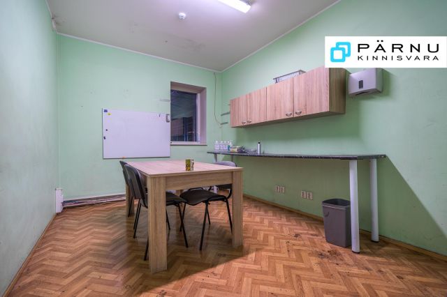 Anda üürile äripind, Pärnu maakond, Pärnu linn, Rääma tn 96