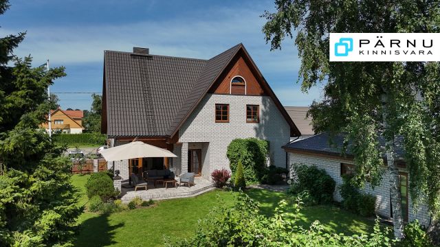 Müüa maja, 7 tuba, Pärnu maakond, Pärnu linn, Kuu tn 5a