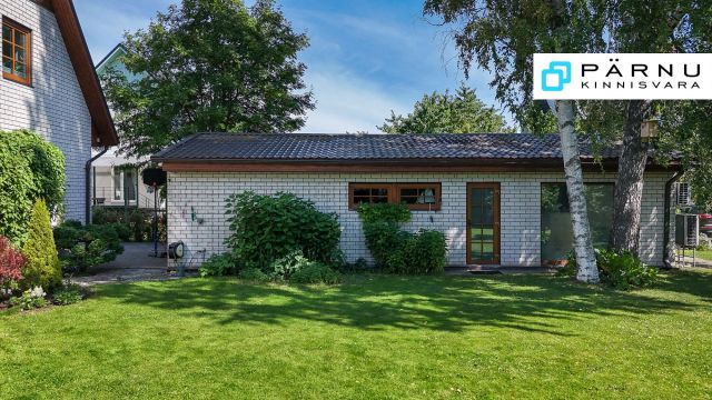 Müüa maja, 7 tuba, Pärnu maakond, Pärnu linn, Kuu tn 5a