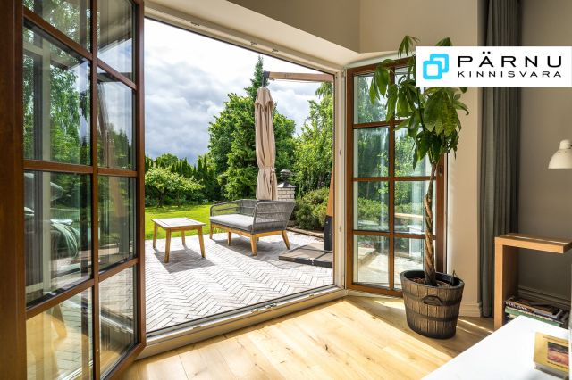 Müüa maja, 7 tuba, Pärnu maakond, Pärnu linn, Kuu tn 5a