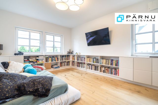 Müüa maja, 7 tuba, Pärnu maakond, Pärnu linn, Kuu tn 5a