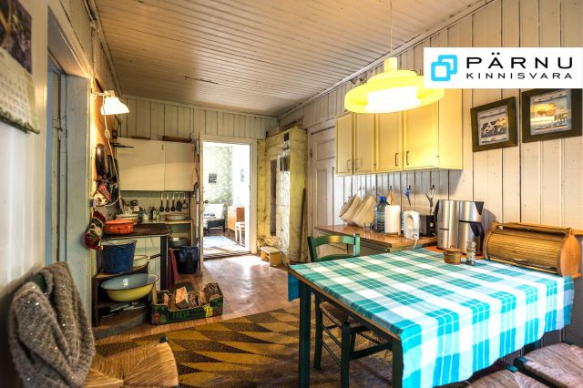 Müüa maja, 6 tuba, Pärnu maakond, Lääneranna vald, Selja küla, Lüüke