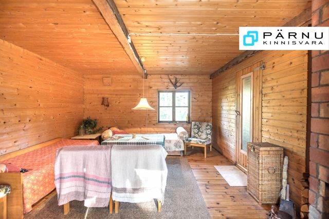 Müüa maja, 6 tuba, Pärnu maakond, Lääneranna vald, Selja küla, Lüüke