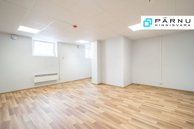 Anda üürile äripind, 1 tuba, Pärnu maakond, Pärnu linn, Rääma tn 96