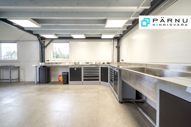Müüa äripind, Pärnu maakond, Pärnu linn, Papsaare küla, Kambi tee 8-14/15