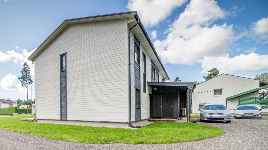 Uus paarismaja Pärnus, Lõvisaba tee 8