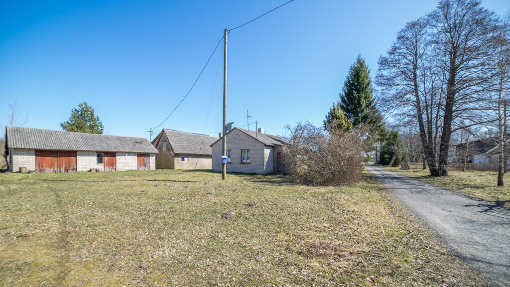 Klient soovib üürida suvila või elamu Pärnu lähedal. Helista 518 4422.